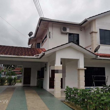 Golden Swan Sibu Homestay Экстерьер фото
